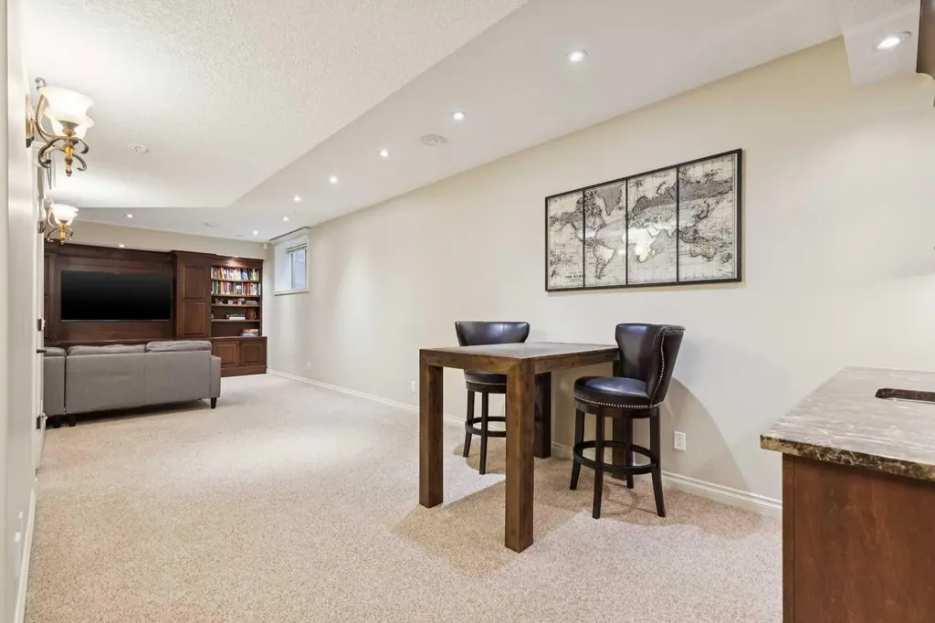 1723 31 Street SW Calgary AB T3C 1N2