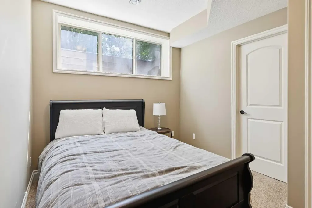 1723 31 Street SW Calgary AB T3C 1N2