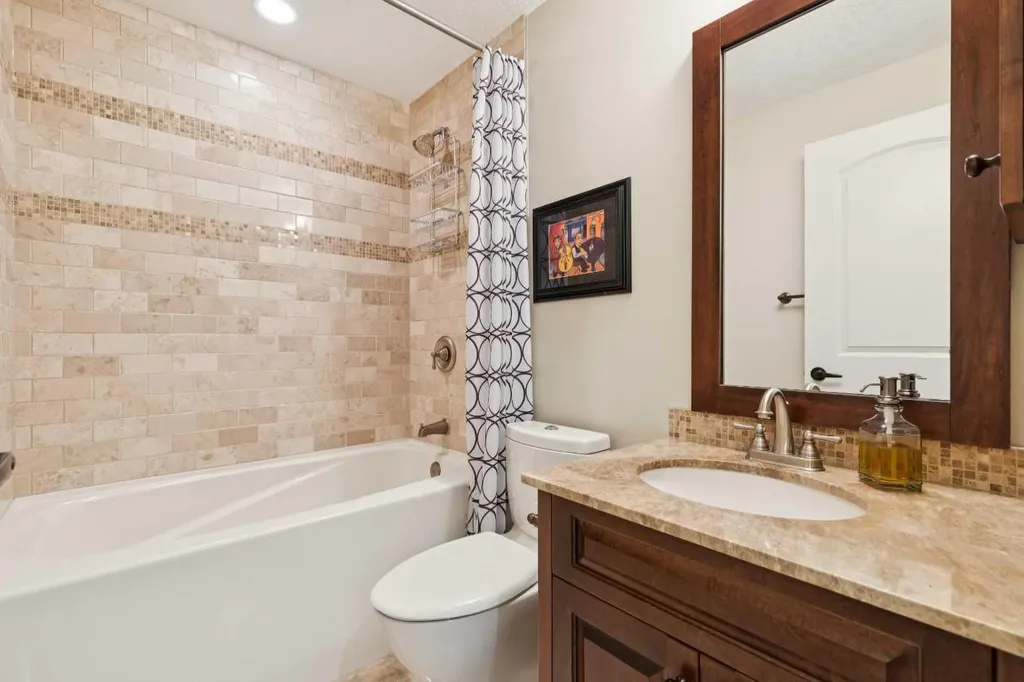 1723 31 Street SW Calgary AB T3C 1N2