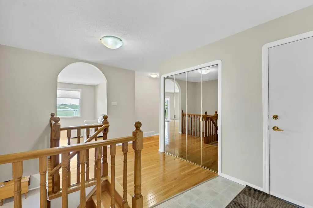 459 Carry Drive SE Medicine Hat AB T1B3W1