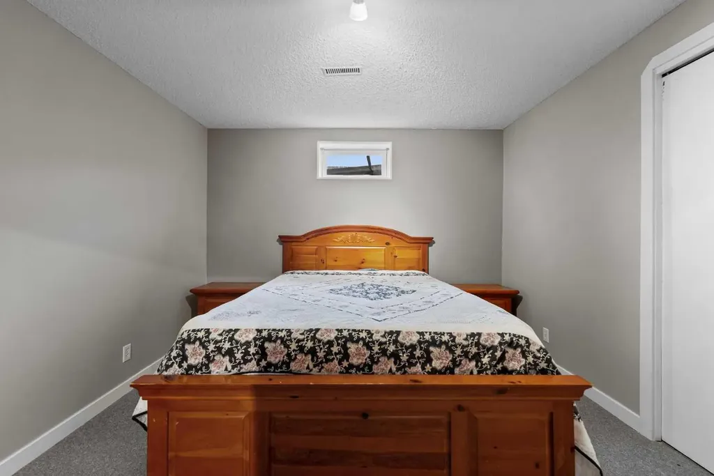 4319 54 Avenue Tofield AB T0B4J0