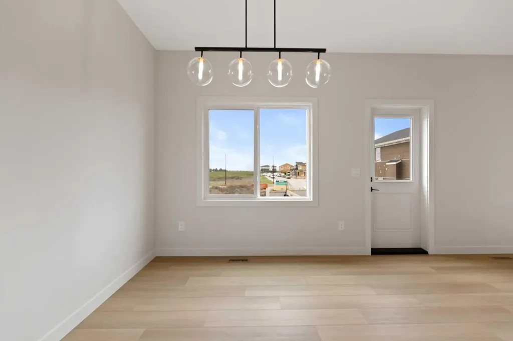 38 Waterford Mews Chestermere AB T1X3B6