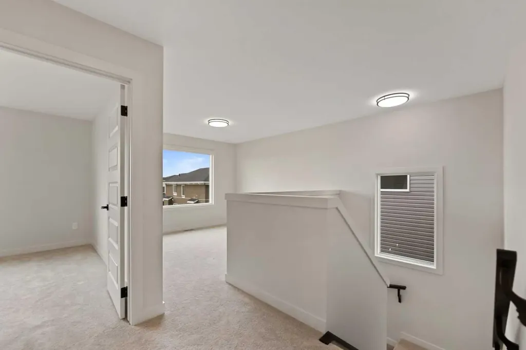 38 Waterford Mews Chestermere AB T1X3B6