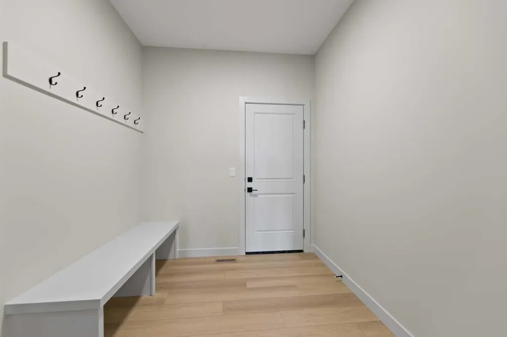 38 Waterford Mews Chestermere AB T1X3B6