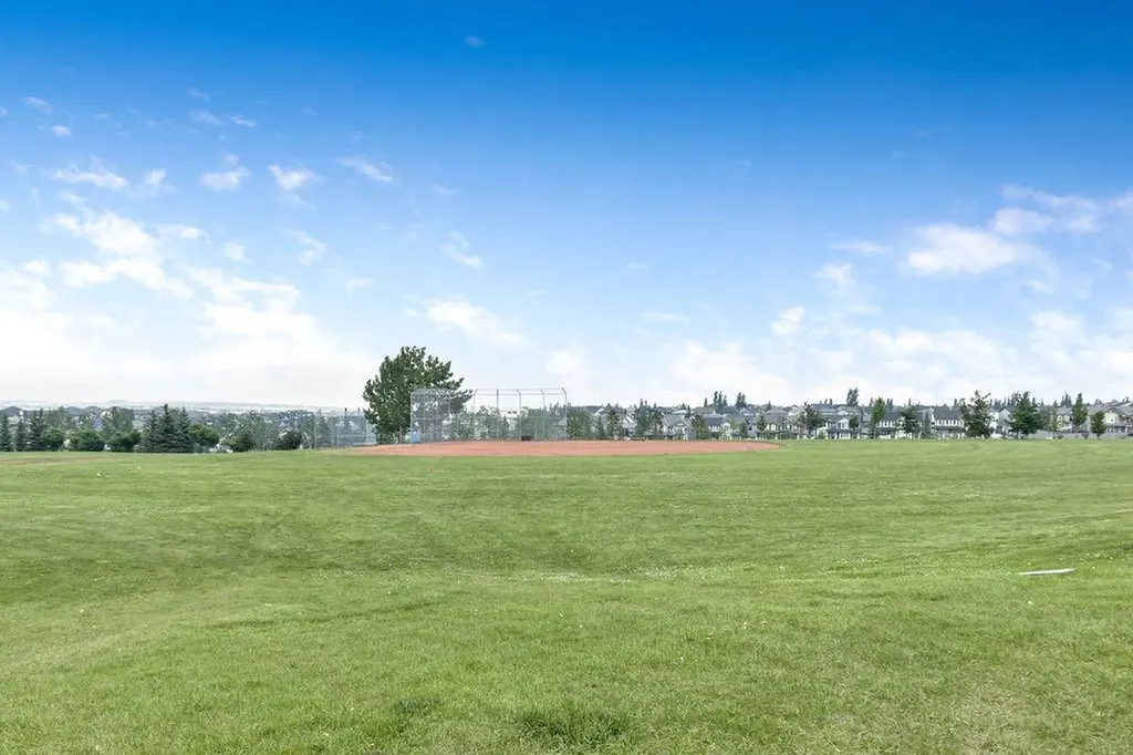 73 Hidden Creek Rise NW Calgary AB T3A 6L3