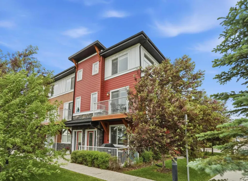 111 Rainbow Falls Gate Chestermere AB T1X 0Z5