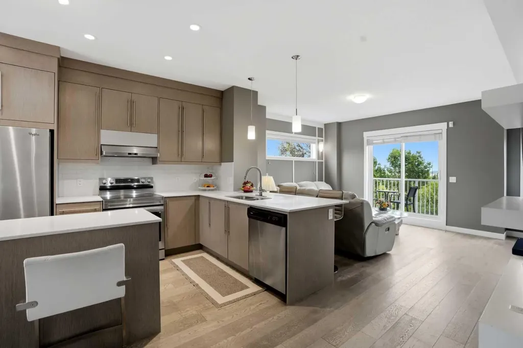111 Rainbow Falls Gate Chestermere AB T1X 0Z5