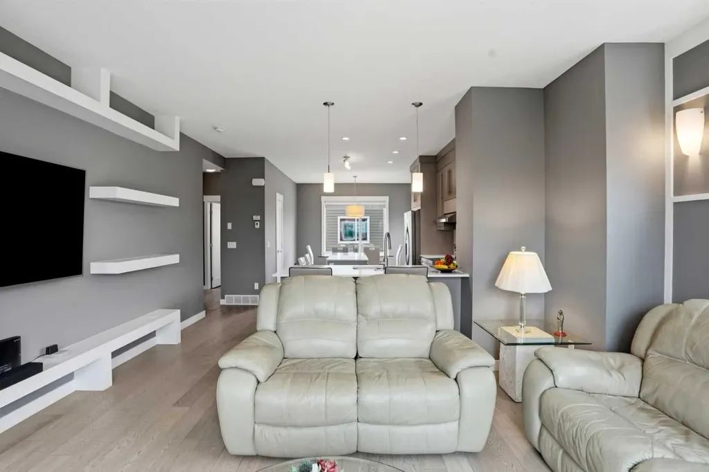 111 Rainbow Falls Gate Chestermere AB T1X 0Z5