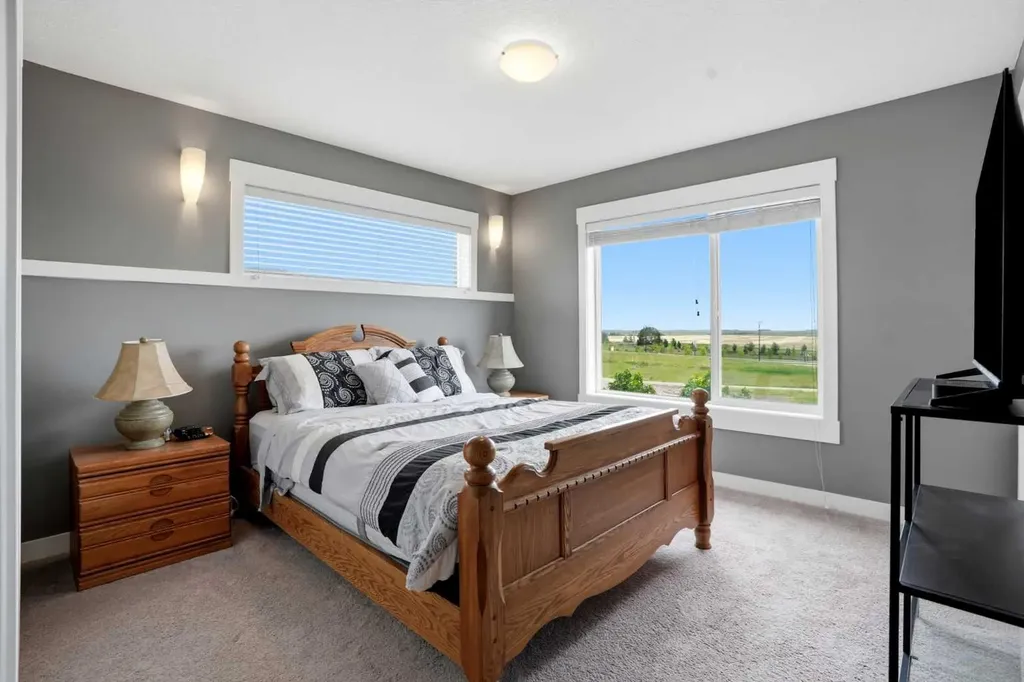 111 Rainbow Falls Gate Chestermere AB T1X 0Z5