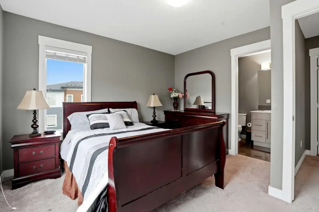 111 Rainbow Falls Gate Chestermere AB T1X 0Z5