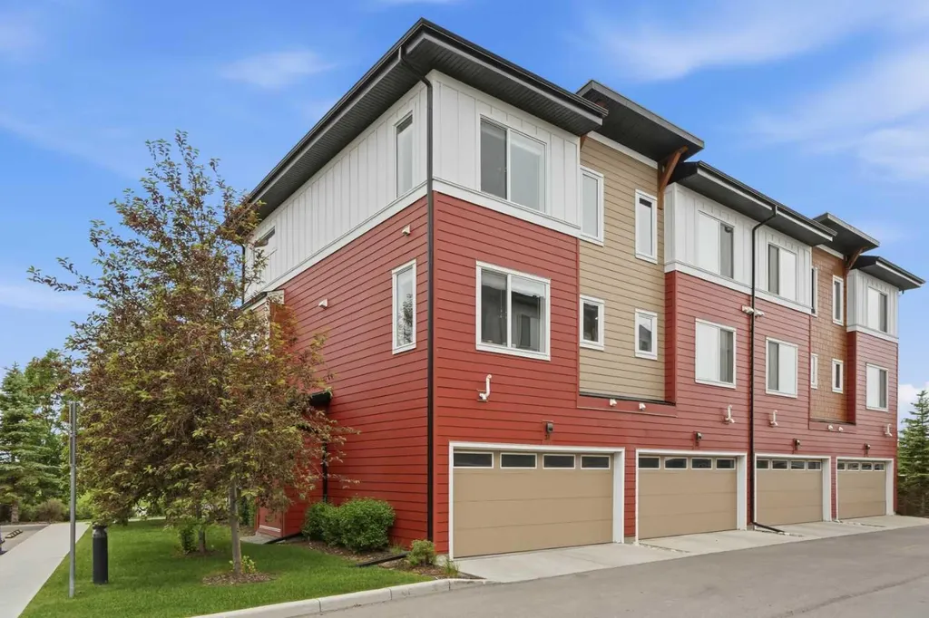 111 Rainbow Falls Gate Chestermere AB T1X 0Z5