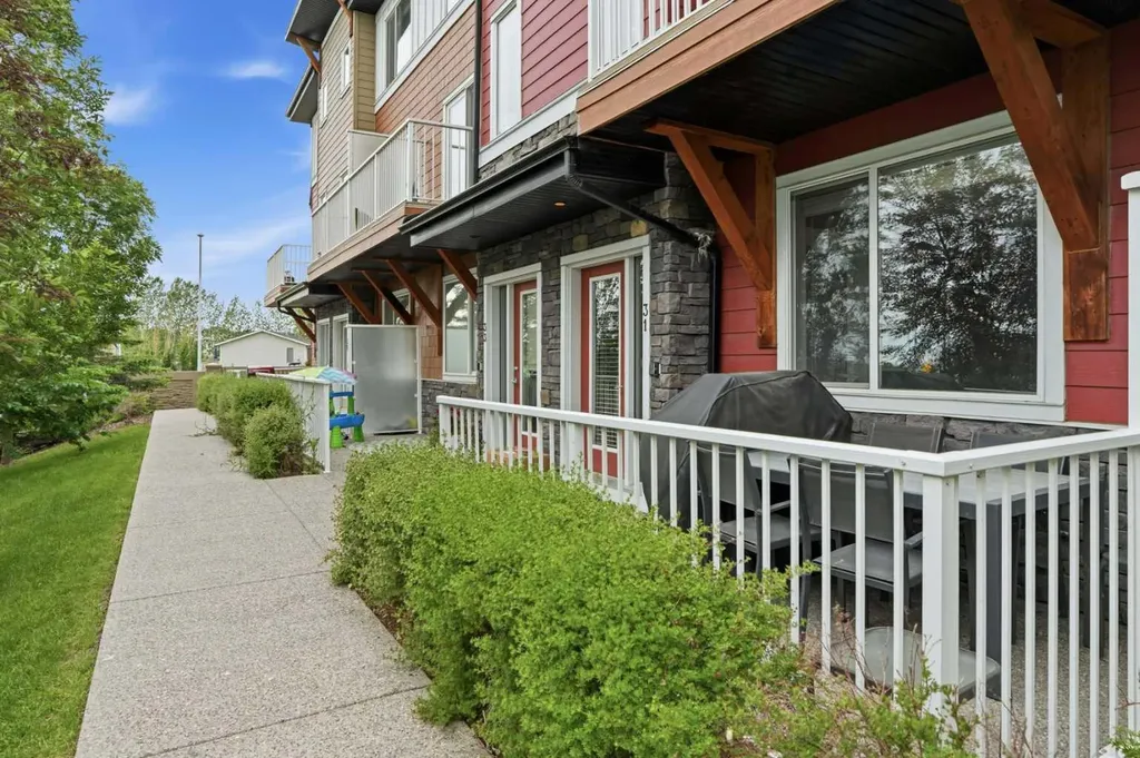 111 Rainbow Falls Gate Chestermere AB T1X 0Z5
