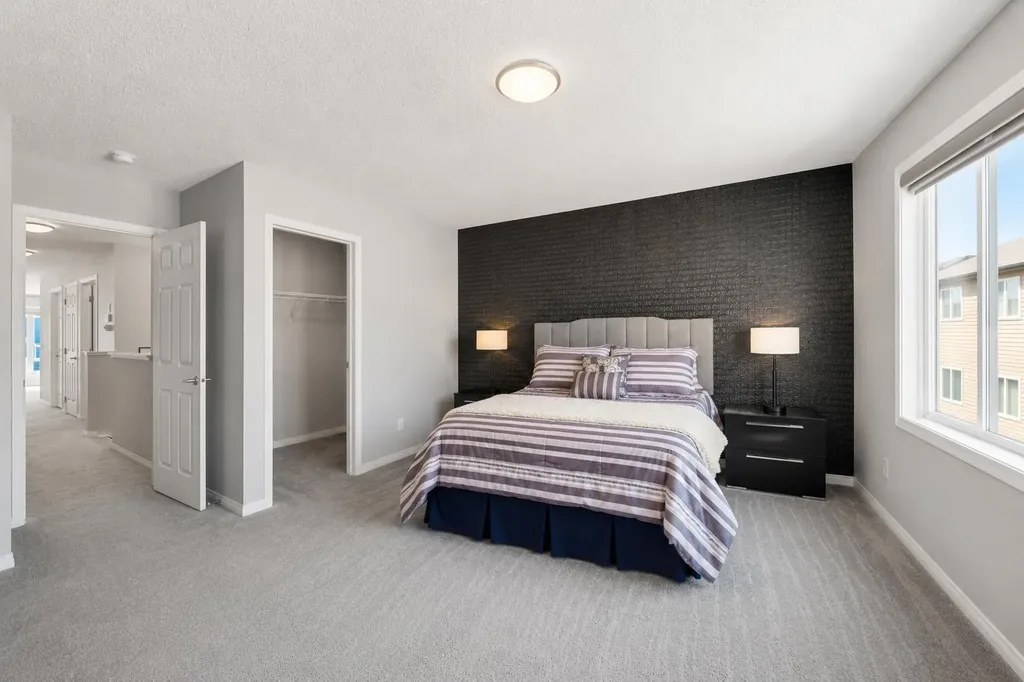1020 Chinook Gate Heath SW Airdrie AB T4B 5C9