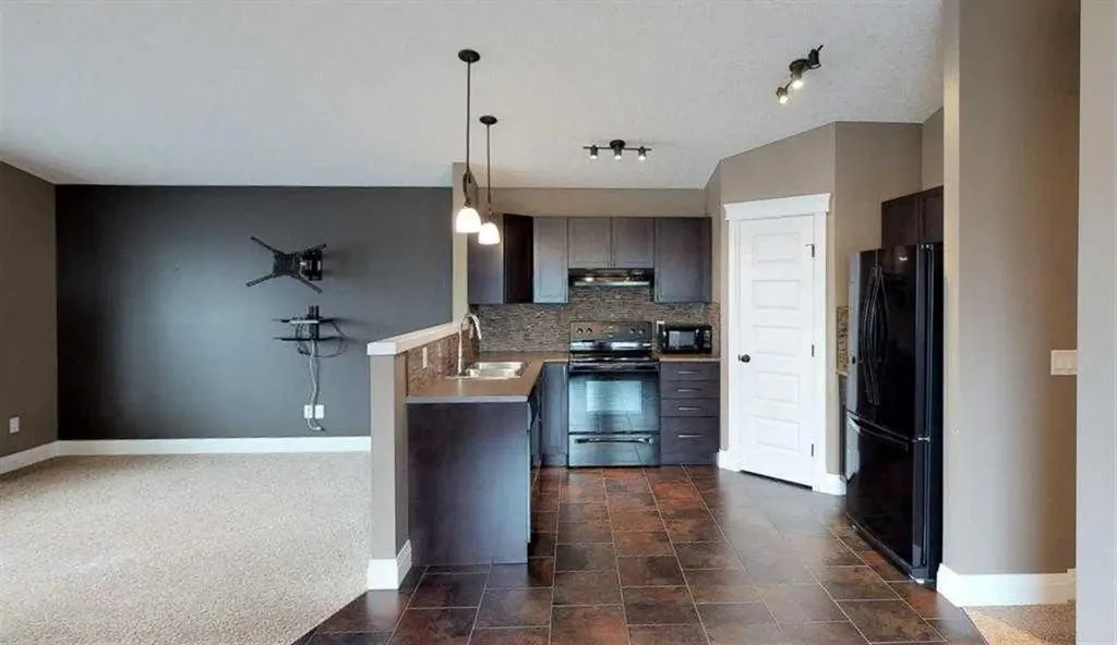 9302 100 Avenue Grande Prairie AB T8V0S7