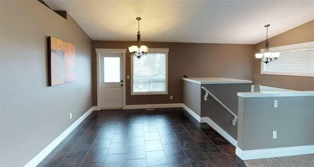 9302 100 Avenue Grande Prairie AB T8V0S7