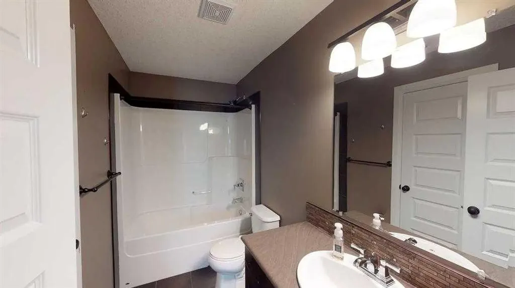 9302 100 Avenue Grande Prairie AB T8V0S7