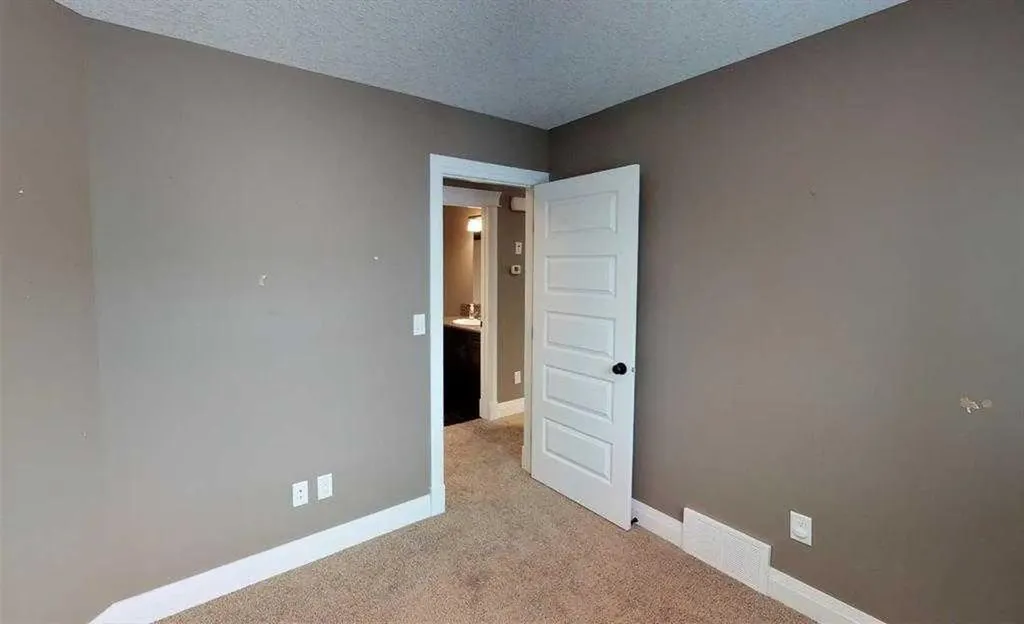 9302 100 Avenue Grande Prairie AB T8V0S7