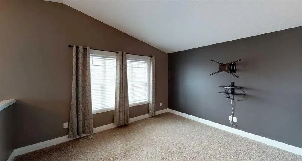 9302 100 Avenue Grande Prairie AB T8V0S7