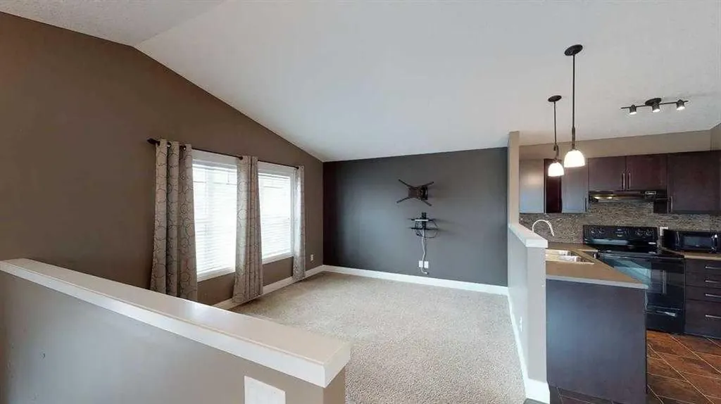 9302 100 Avenue Grande Prairie AB T8V0S7