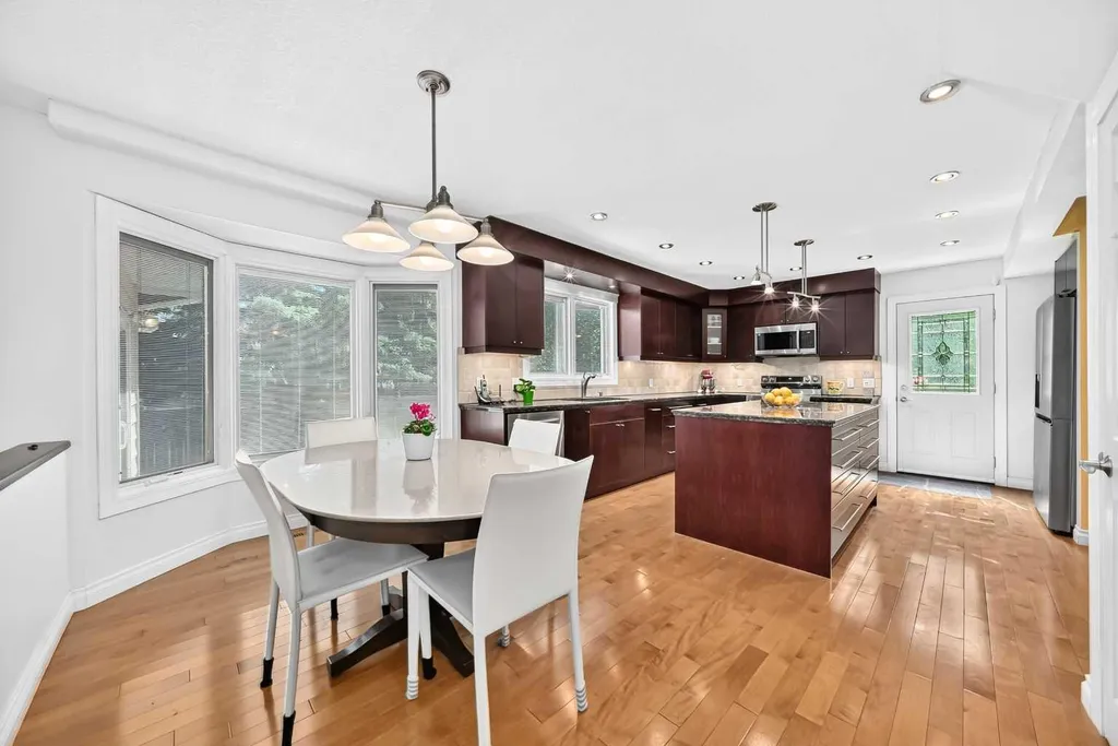 316 Parkland Way SE Calgary AB T2J4L2