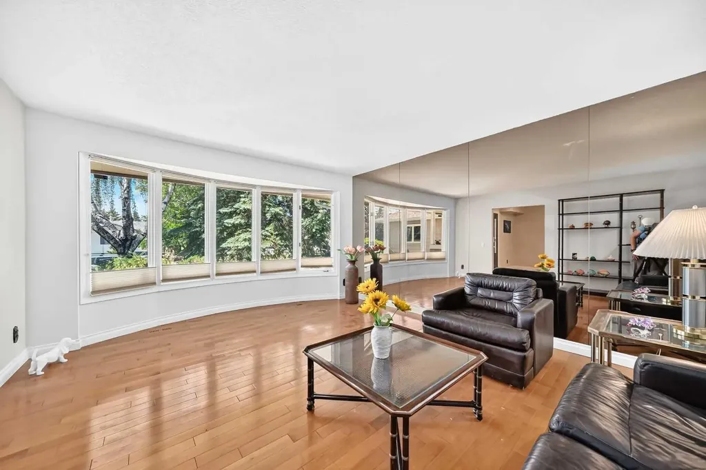 316 Parkland Way SE Calgary AB T2J4L2
