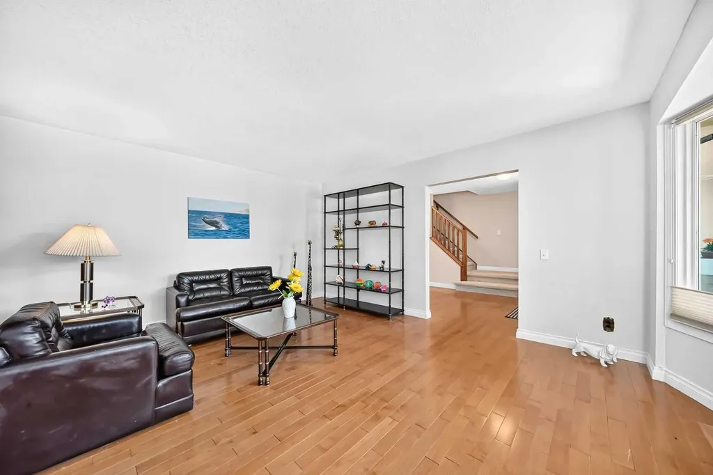 316 Parkland Way SE Calgary AB T2J4L2