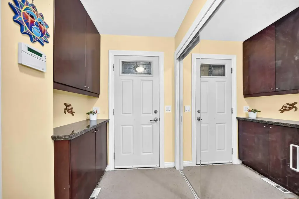 316 Parkland Way SE Calgary AB T2J4L2