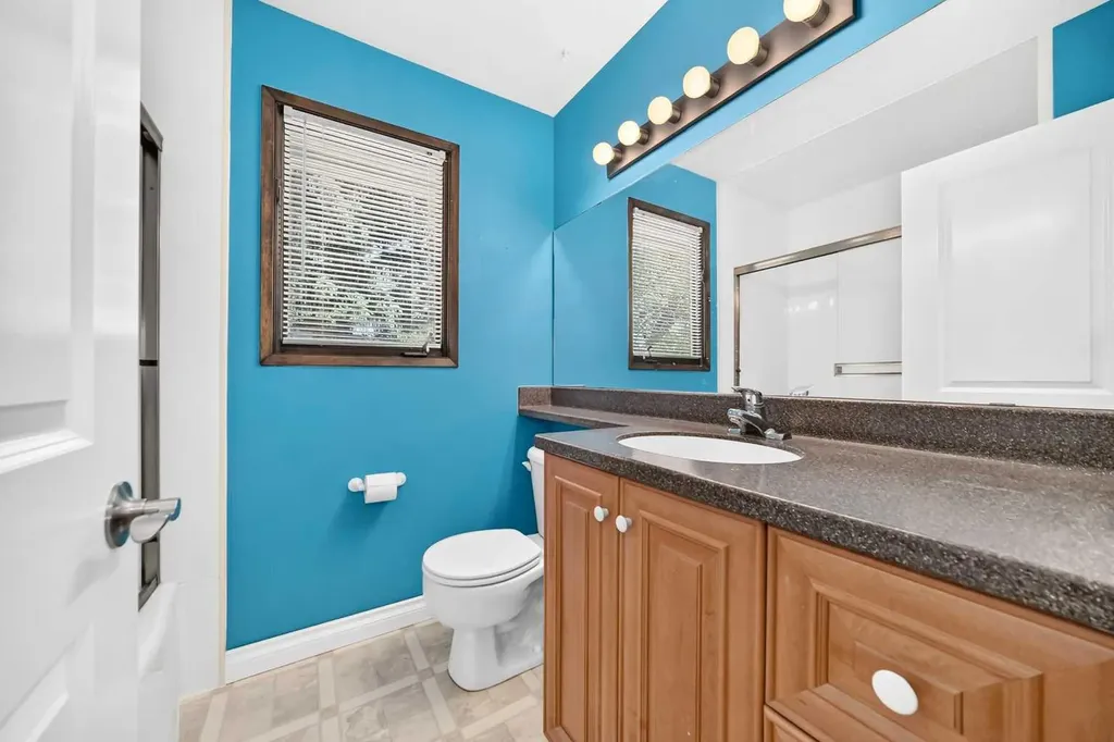 316 Parkland Way SE Calgary AB T2J4L2