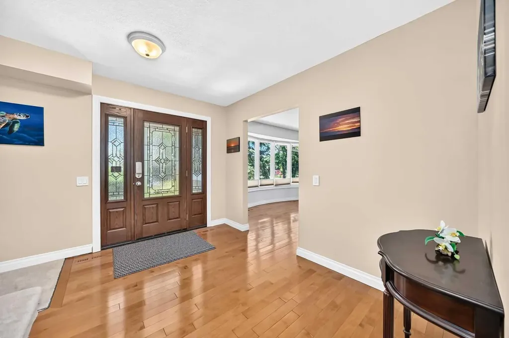 316 Parkland Way SE Calgary AB T2J4L2