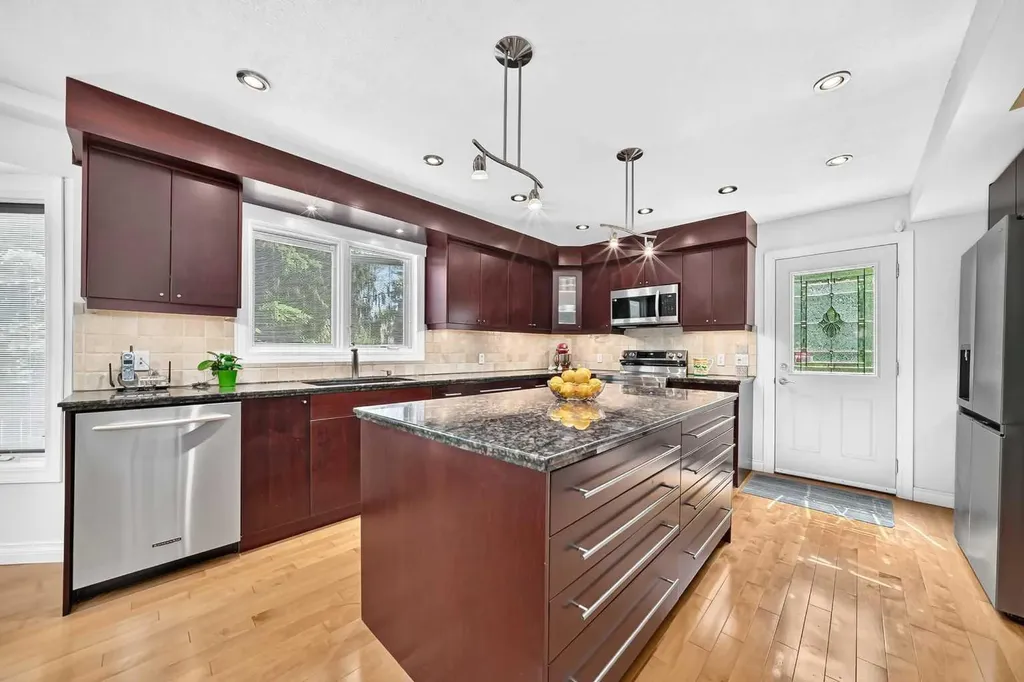 316 Parkland Way SE Calgary AB T2J4L2