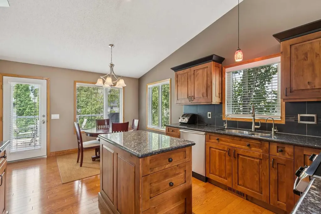 137 Arbour Ridge Circle NW Calgary AB T3G 3Y9
