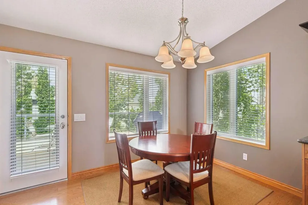 137 Arbour Ridge Circle NW Calgary AB T3G 3Y9
