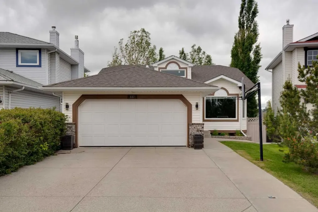 137 Arbour Ridge Circle NW Calgary AB T3G 3Y9