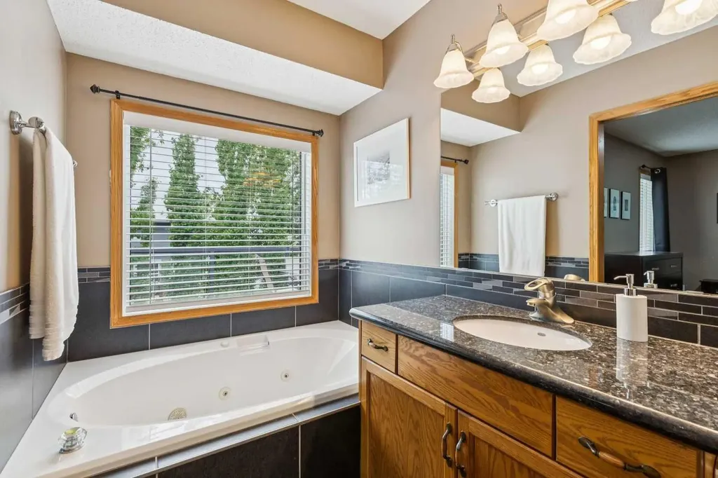 137 Arbour Ridge Circle NW Calgary AB T3G 3Y9