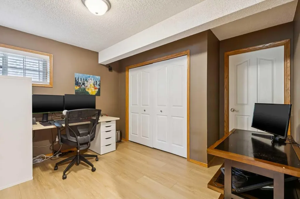 137 Arbour Ridge Circle NW Calgary AB T3G 3Y9