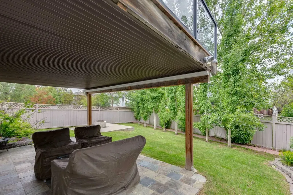 137 Arbour Ridge Circle NW Calgary AB T3G 3Y9
