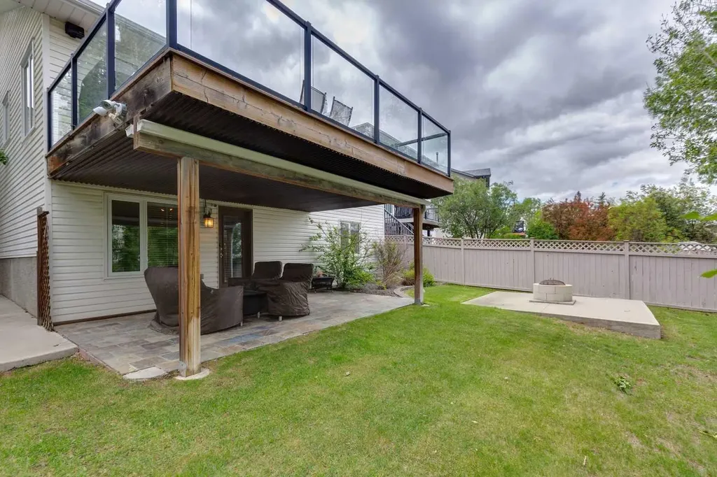 137 Arbour Ridge Circle NW Calgary AB T3G 3Y9