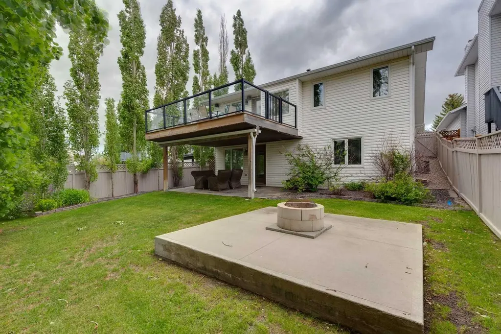 137 Arbour Ridge Circle NW Calgary AB T3G 3Y9
