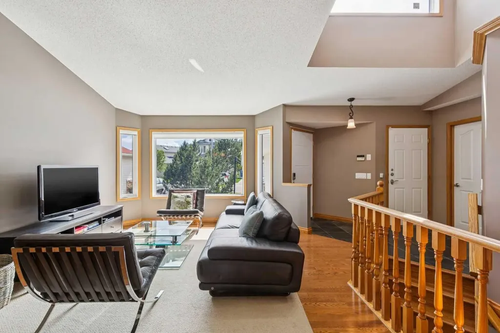 137 Arbour Ridge Circle NW Calgary AB T3G 3Y9