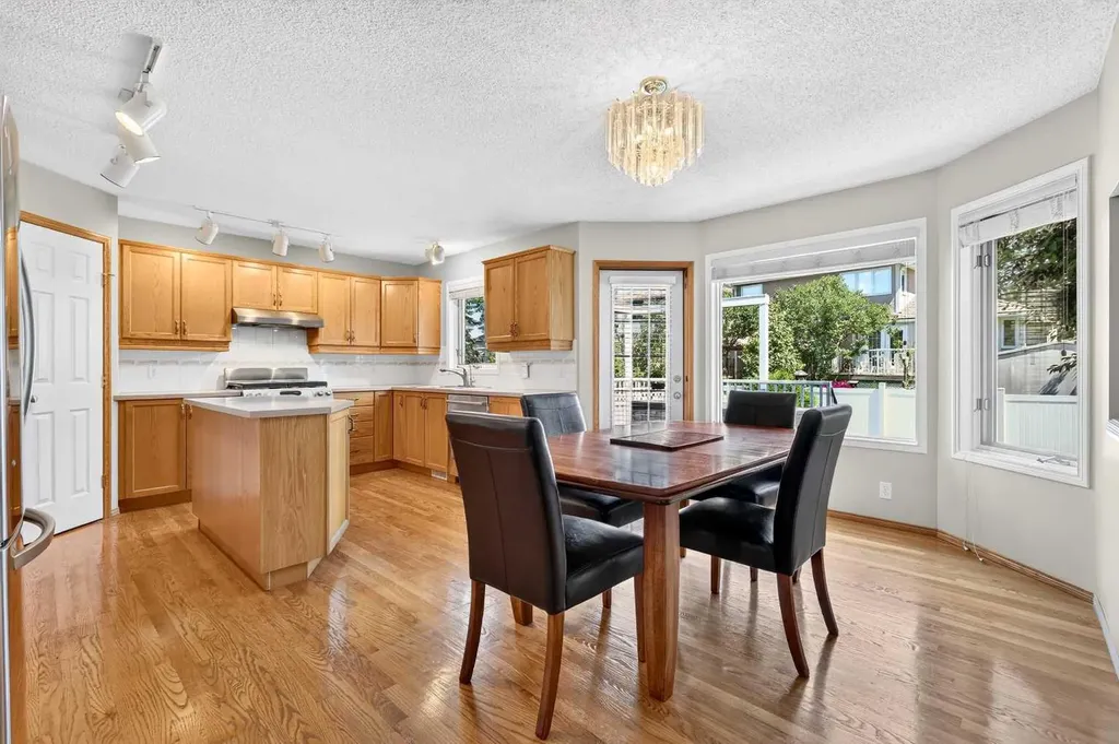 72 Douglas Park Boulevard SE Calgary AB T2Z 2K9