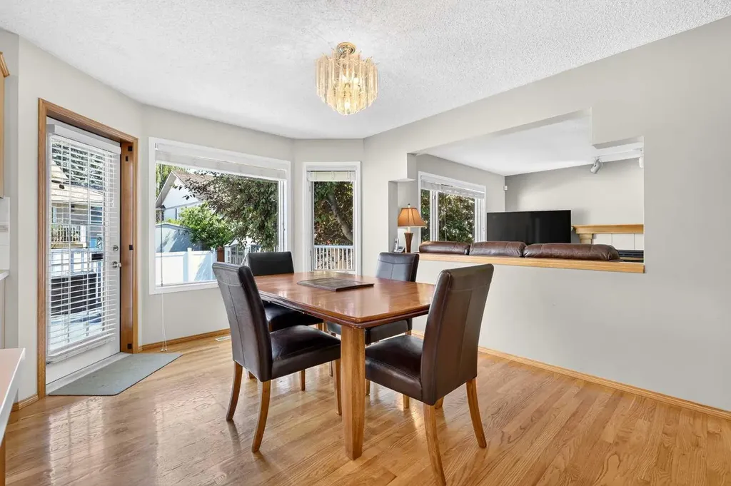 72 Douglas Park Boulevard SE Calgary AB T2Z 2K9