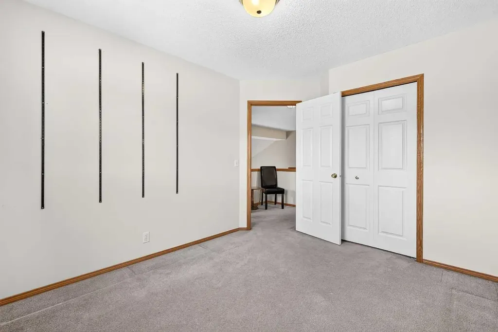 72 Douglas Park Boulevard SE Calgary AB T2Z 2K9