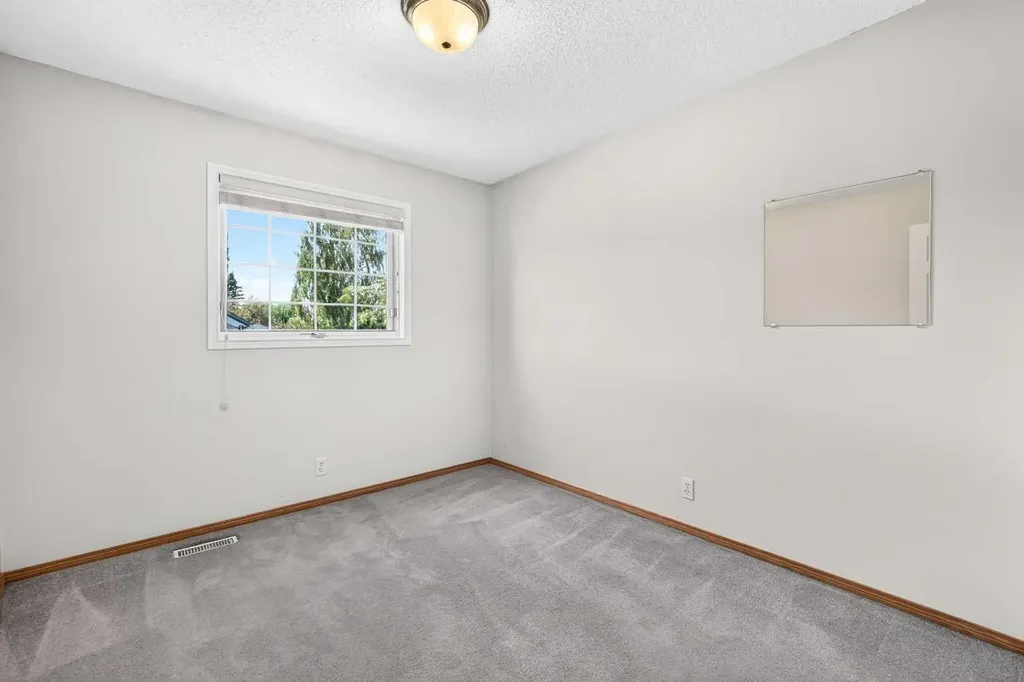 72 Douglas Park Boulevard SE Calgary AB T2Z 2K9