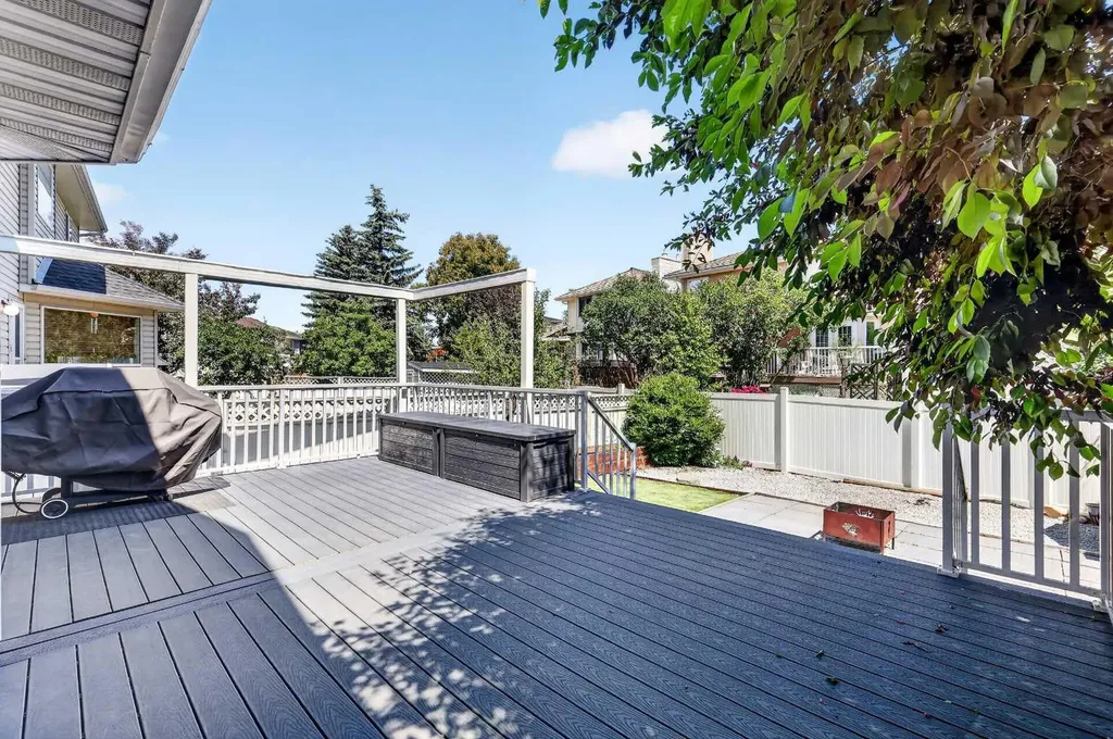 72 Douglas Park Boulevard SE Calgary AB T2Z 2K9