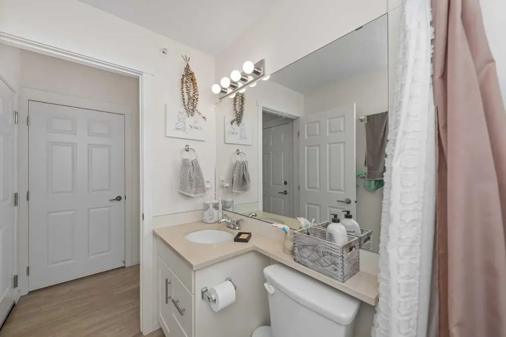 215 Legacy Boulevard SE Calgary AB T2X3Z4