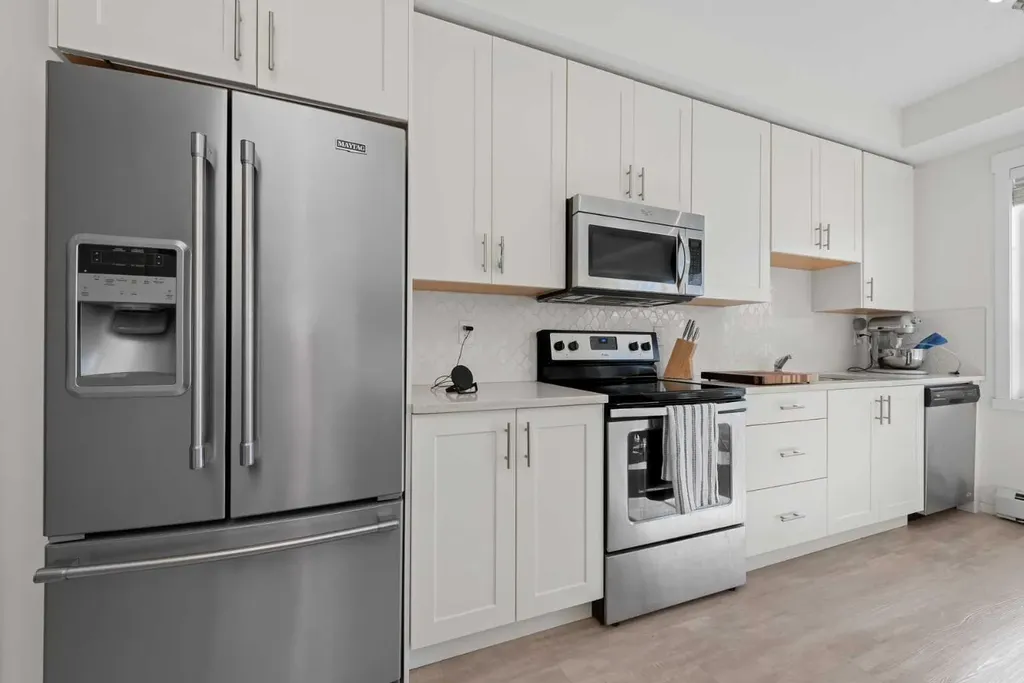 215 Legacy Boulevard SE Calgary AB T2X3Z4