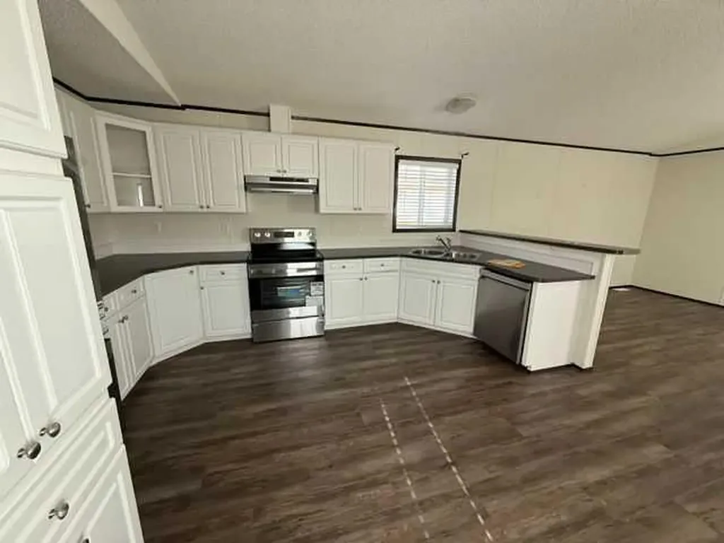 1101 84 Street NE Calgary AB T2A7X2