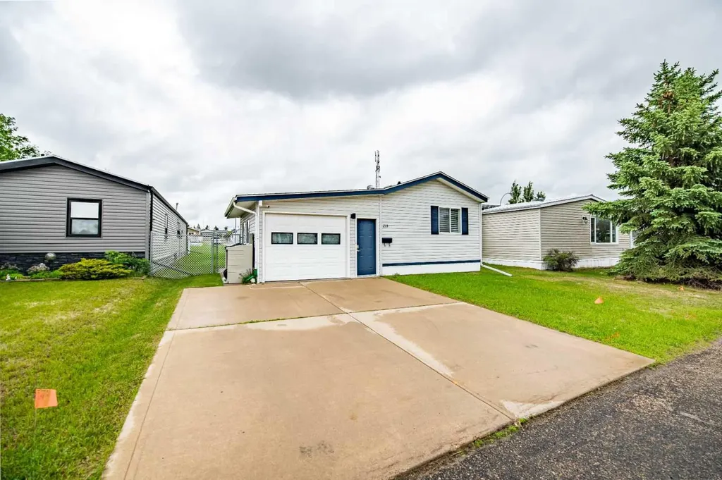 37543 England Way Rural Red Deer County AB T4S 2C3