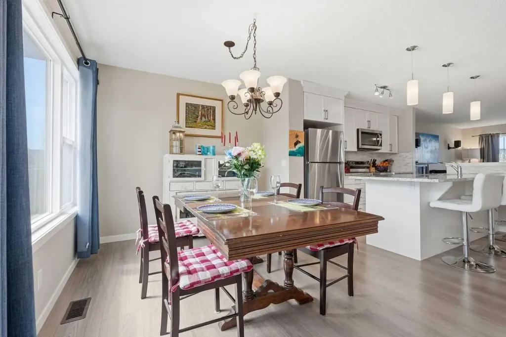225 Fireside Drive Cochrane AB T4C 2L4