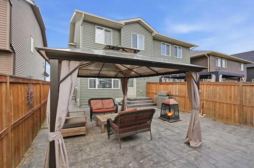 225 Fireside Drive Cochrane AB T4C 2L4